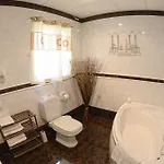 Village Corner 3 Bedroom 아파트 *