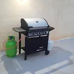Village Corner 3 Bedroom 아파트