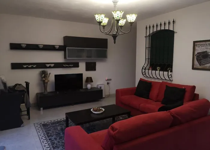 Village Corner 3 Bedroom 마르사스칼라