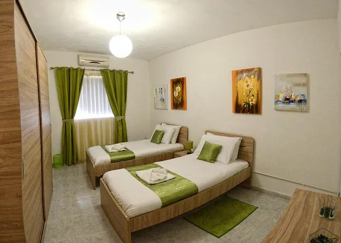 아파트 Village Corner 3 Bedroom