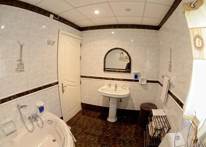 Village Corner 3 Bedroom 아파트