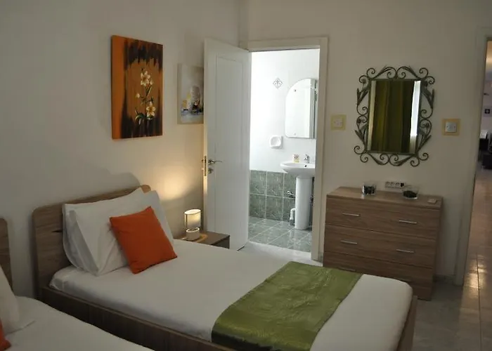 Village Corner 3 Bedroom Apartament