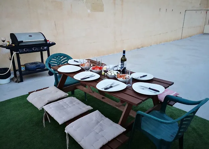 Village Corner 3 Bedroom Apartament